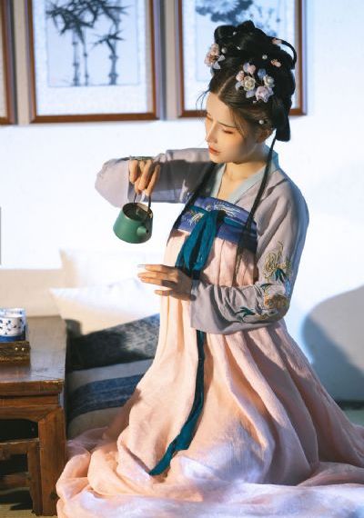 黄色18成人久久久_4K免费播放