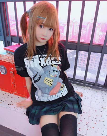 美女胸大喷水网站www黄无内衣_1080日韩电影在线
